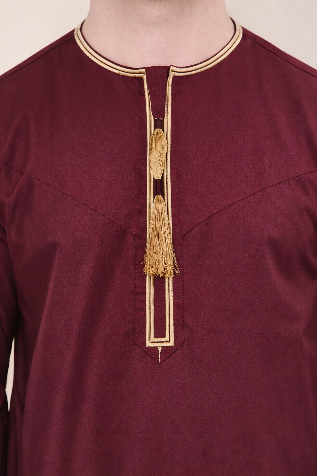 Emirati Thobe With Gold Embroidery - Maroon
